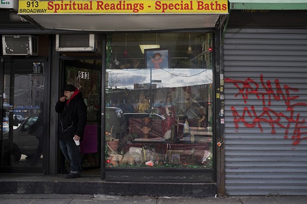 http://www.rubensalvadori.com/files/gimgs/th-28_Misspelling Vodou - Ruben Salvadori-22.jpg